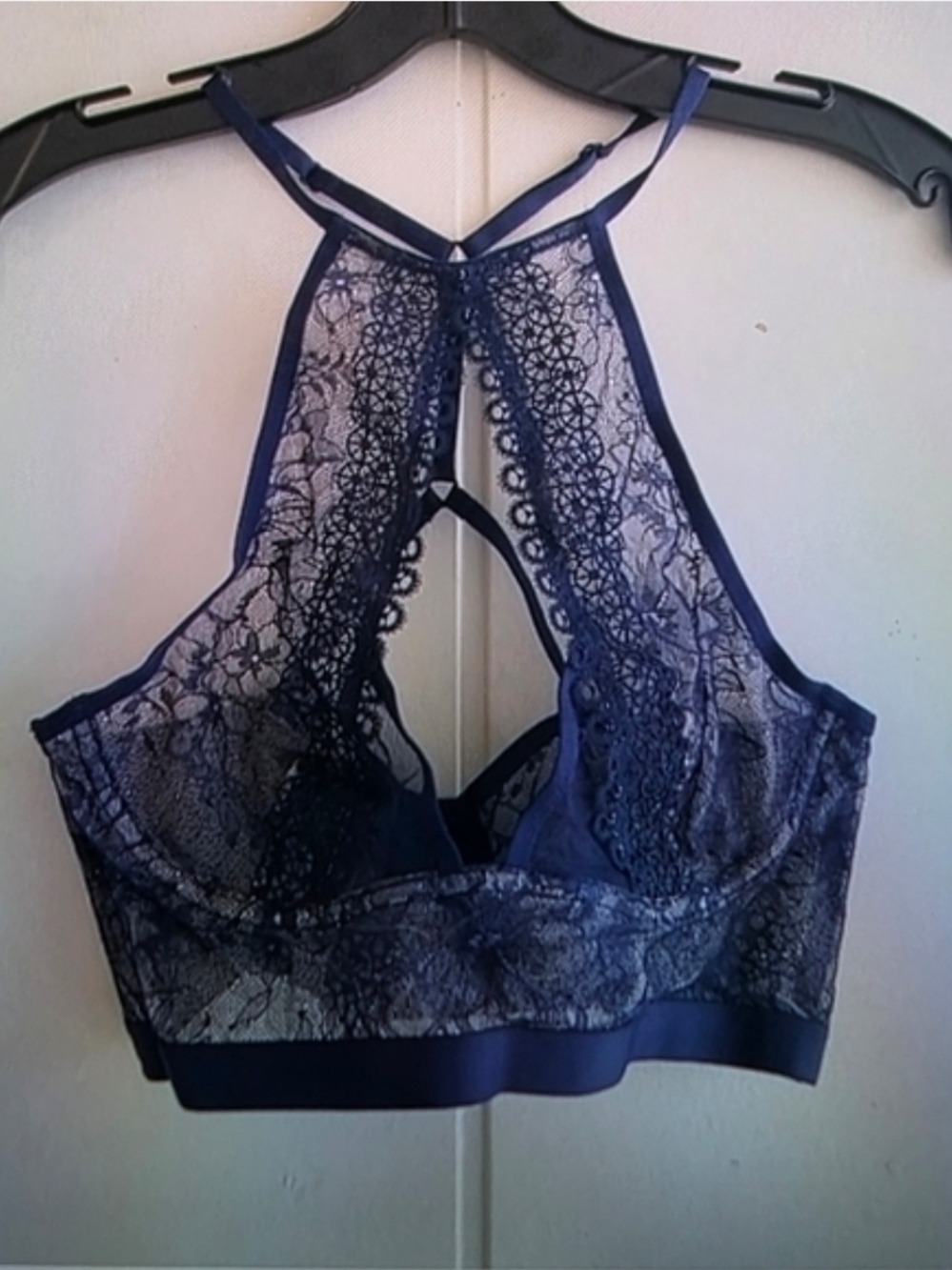 Victoria's Secret Navy Lace Halter Bralette Medium